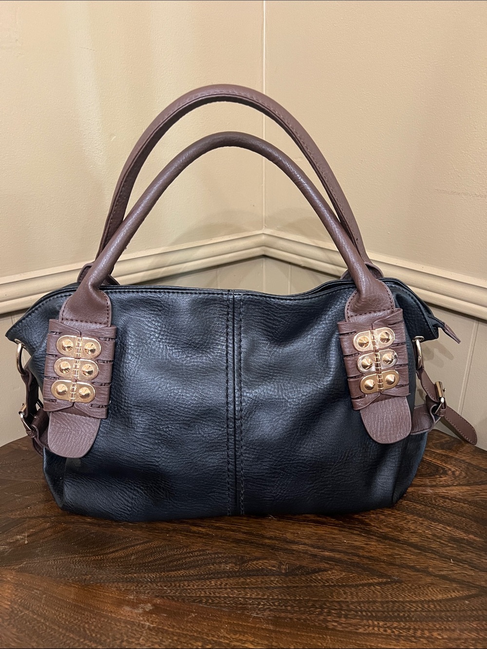 Black Rivet Black  and Brown Tote Handbag